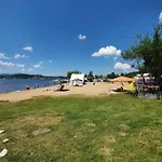 Relax Lipno- V Podkrovi U Plaze Windy Point Černá v Pošumaví