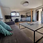 Relax Lipno- V Podkrovi U Plaze Windy Point Apartman