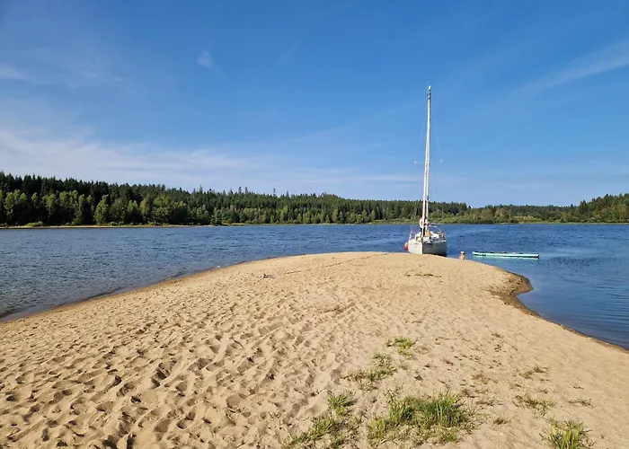 Relax Lipno- V Podkrovi U Plaze Windy Point Апартаменты *