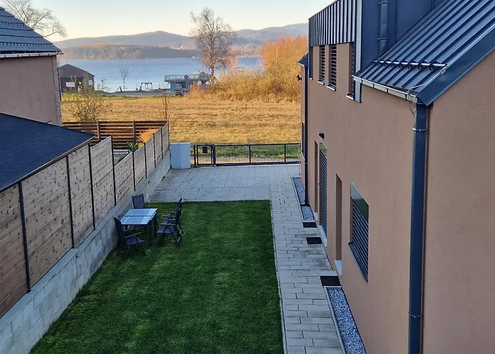 Relax Lipno- V Podkrovi U Plaze Windy Point Апартаменты Черна-в-Пошумави